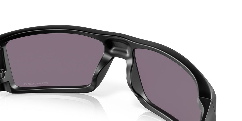 Oakley | 0OO9231